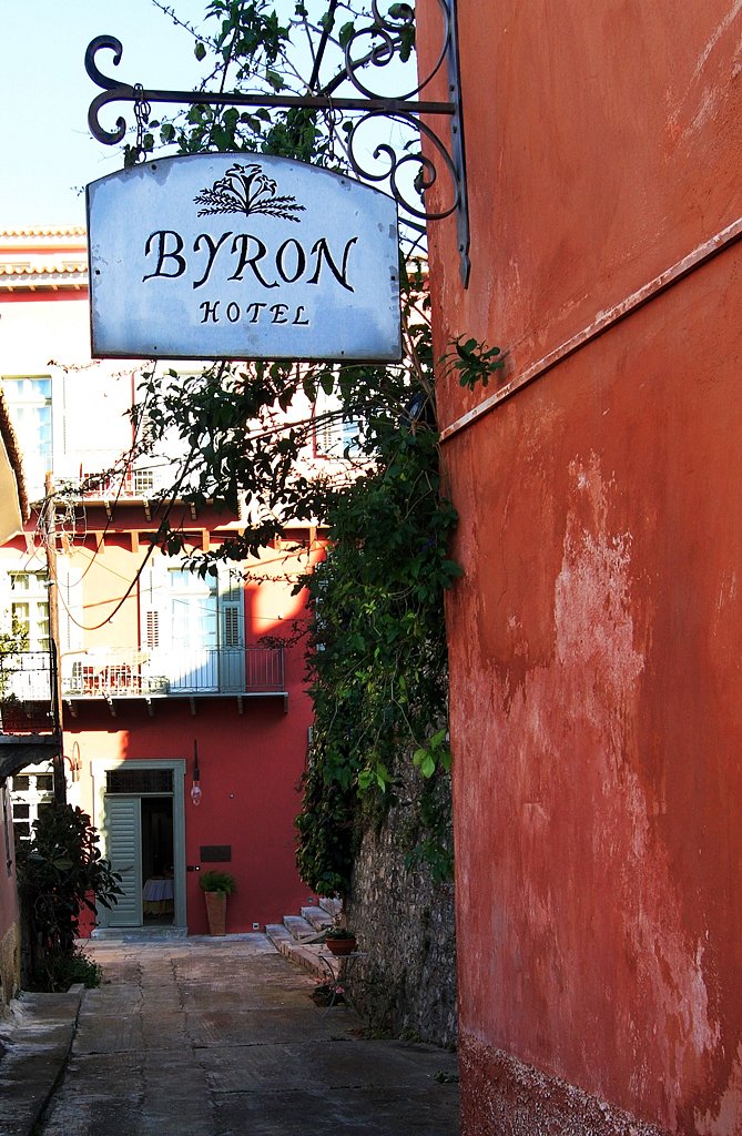 Walking in the alleys of Nafplio